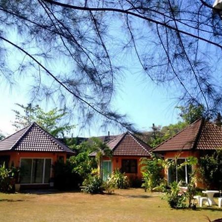 Monkey Dive Hostel Khaolak Khao Lak Ngoại thất bức ảnh